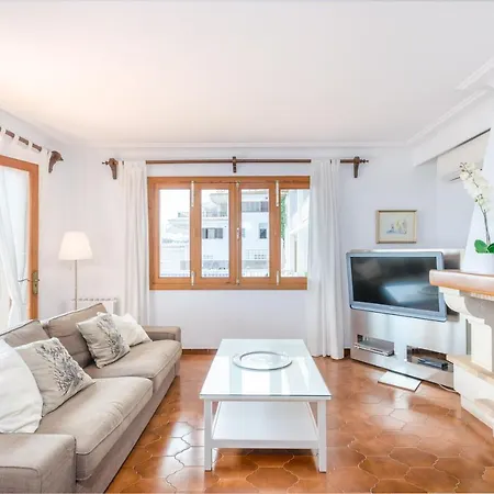 Torrens Villa *
